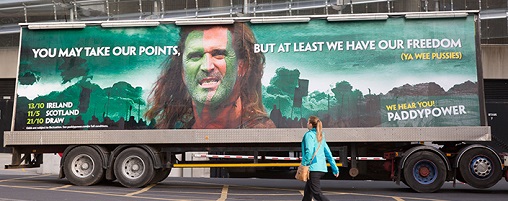Paddy Power billboard - Roy Keane as Braveheart